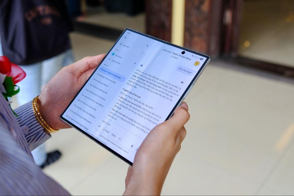 Galaxy Z Fold7 Mùa vu lan