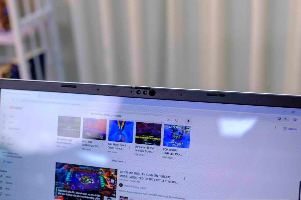 ASUS Vivobook M3407KA