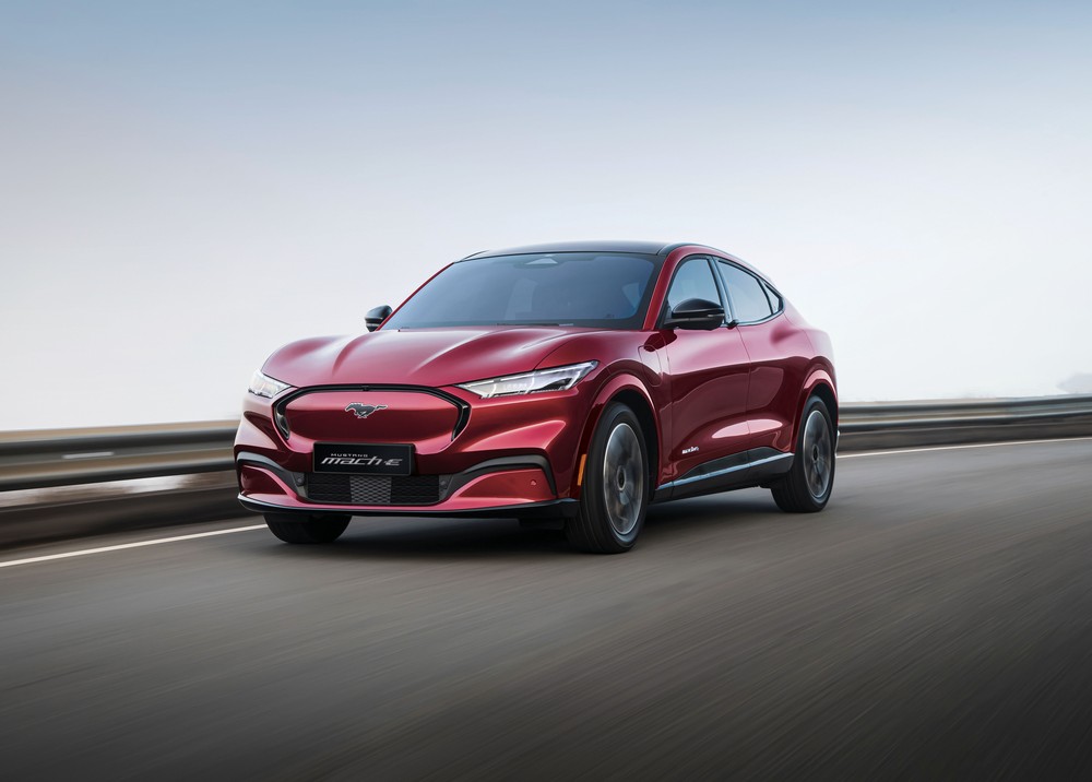 "Mừng Lễ Lớn Cùng Ford Du Ngoạn Muôn Nơi"