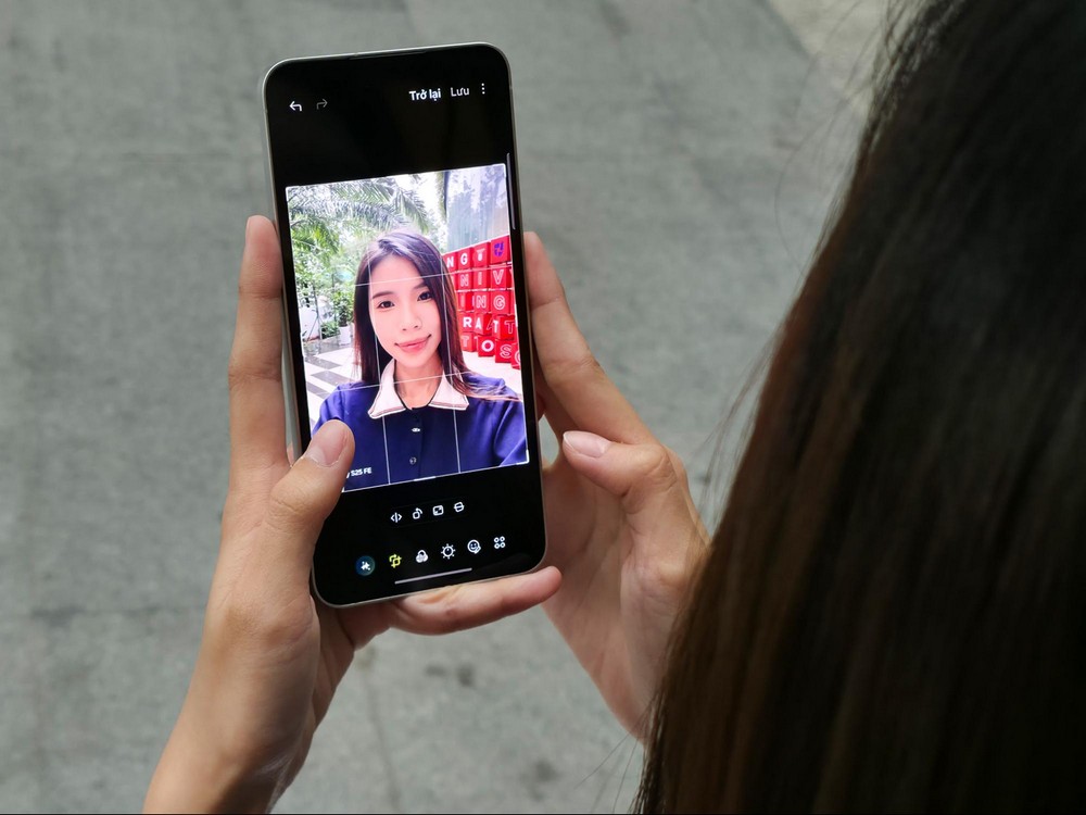 Sức mạnh AI trên Galaxy S25 FE: Từ Generative Edit đến Gemini Live, chỉnh ảnh chưa bao giờ dễ dàng đến thế