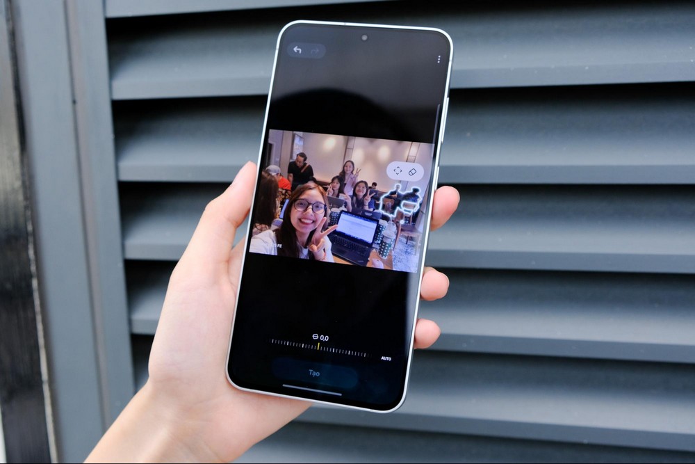 Sức mạnh AI trên Galaxy S25 FE: Từ Generative Edit đến Gemini Live, chỉnh ảnh chưa bao giờ dễ dàng đến thế