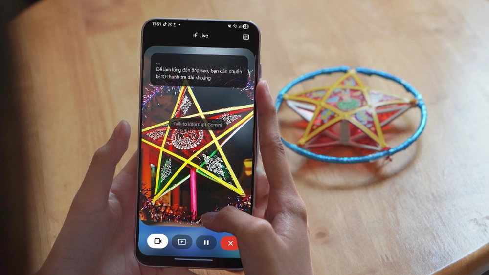 Gen Z mách nhau ‘bí kíp’ check-in phố đèn lồng Sài Gòn chỉ với Galaxy A56 5G