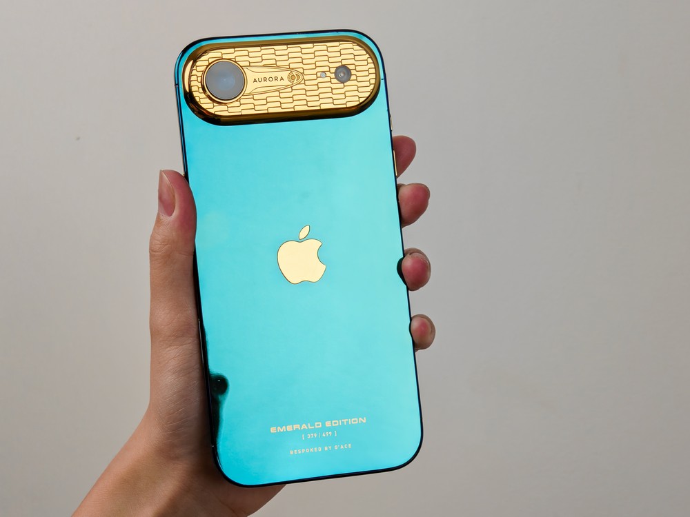 iPhone Air Aurora xanh ngọc lục bảo: 94 giờ biến nguyên bản thành độc bản đầu tiên thế giới