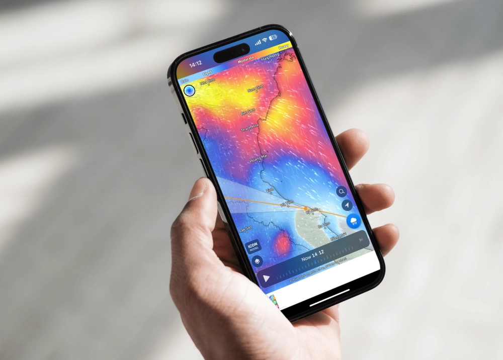 Theo dõi realtime diễn biến bão số 10 Bualoi trên iPhone