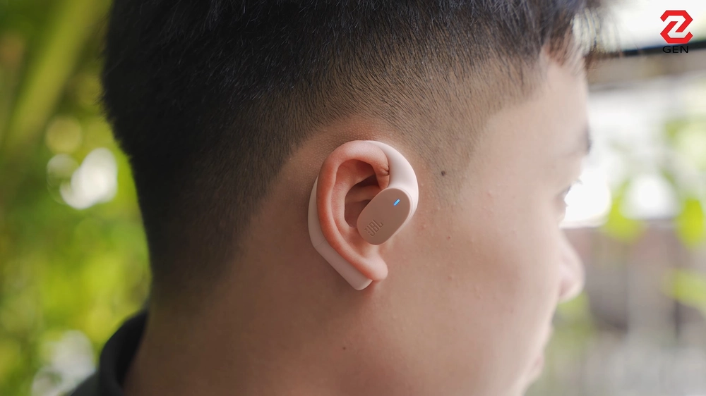 Thoải mái, thời trang, pin 24h: JBL Sense Lite "cân tất"