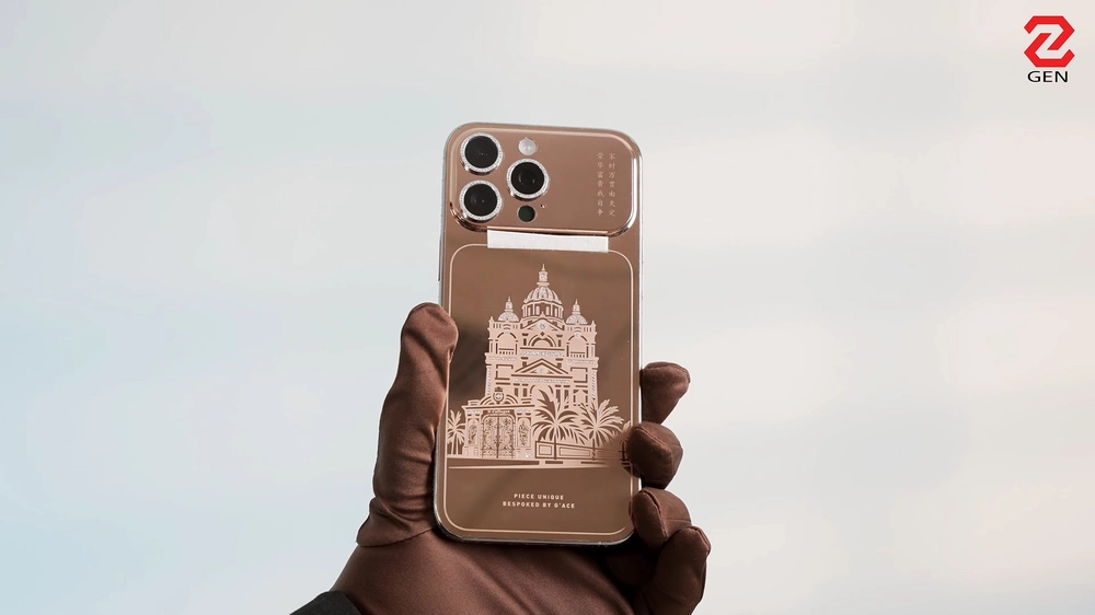 Trên tay “iPhone 17 Pro Max" giá bằng "nửa cái nhà"