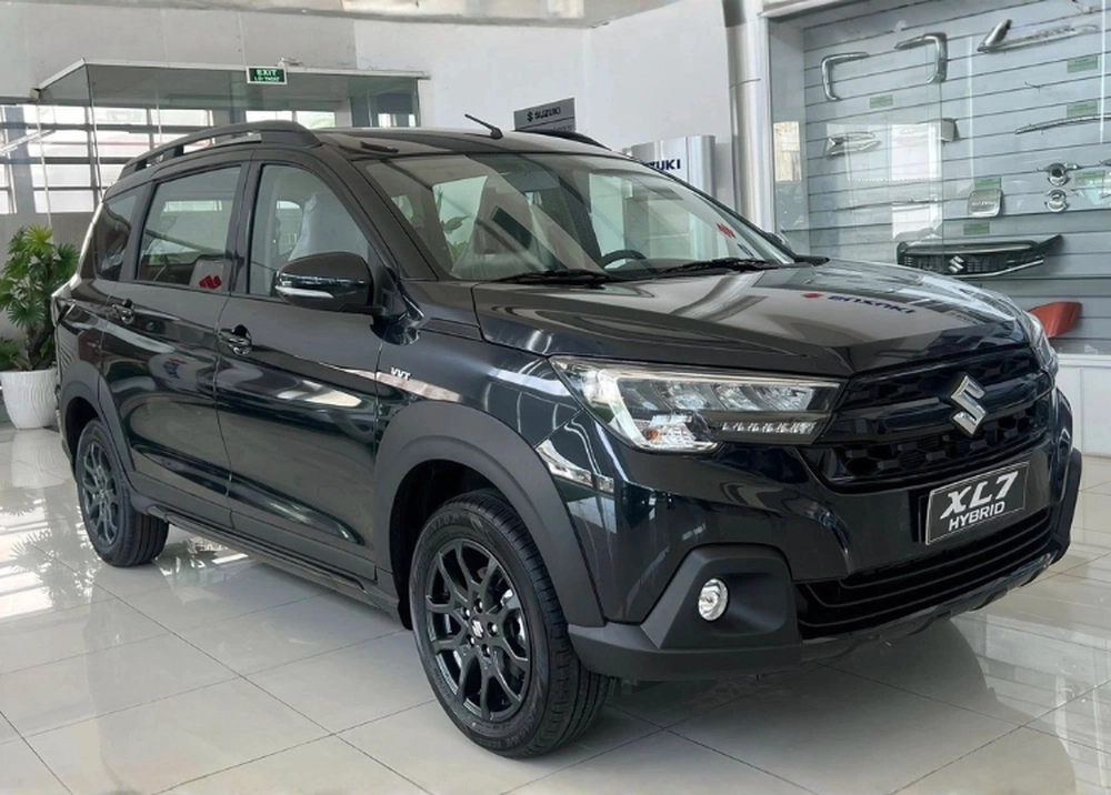Suzuki XL7 Black Edition về Việt Nam với giá cạnh tranh