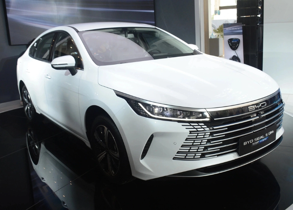 BYD SEAL 5 ra mắt tại Việt Nam, giá 696 triệu đồng