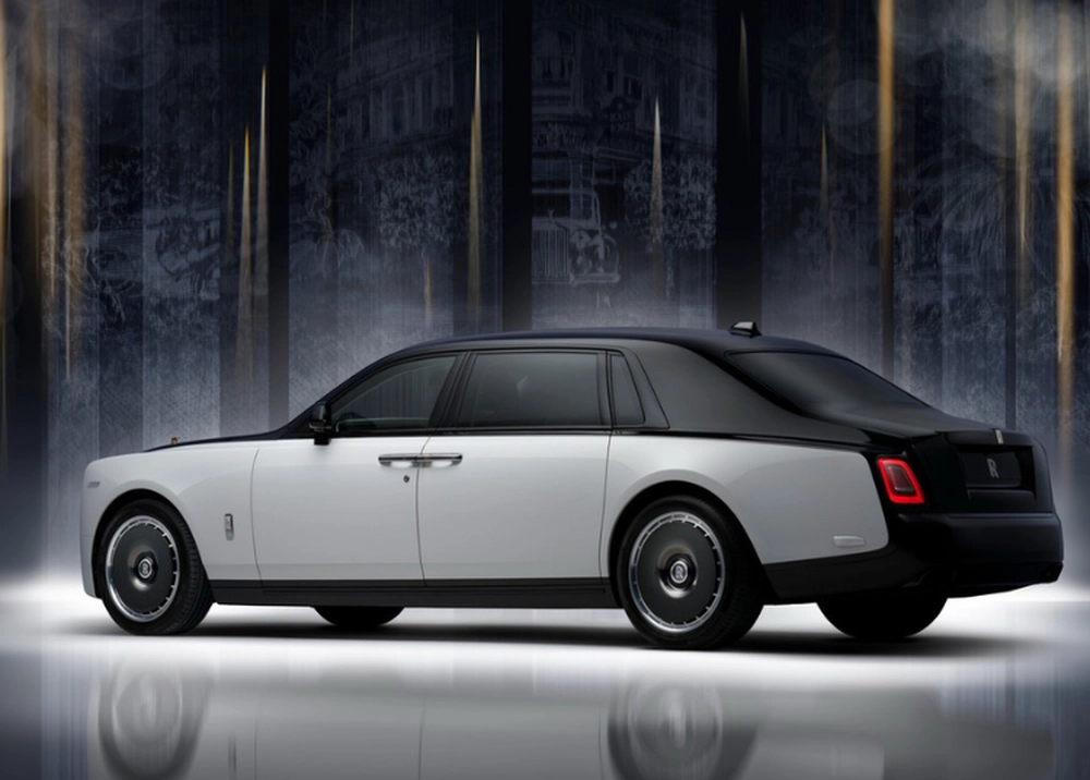Rolls-Royce Phantom tung bản mạ vàng kỷ niệm 100 năm