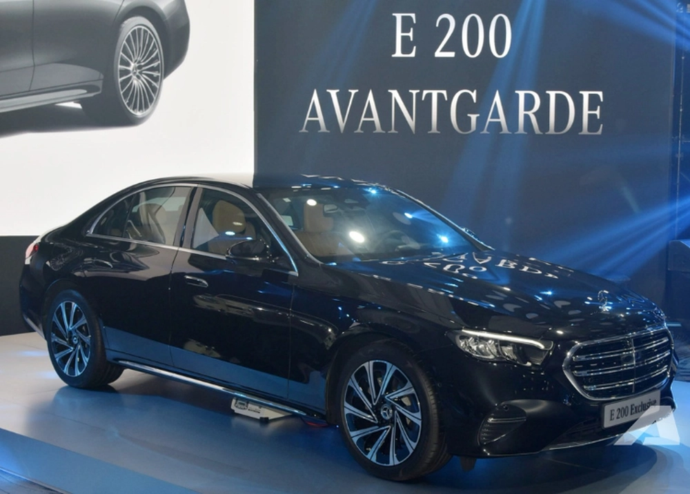 Mercedes-Benz E-Class 2025 ra mắt: Nhiều nâng cấp