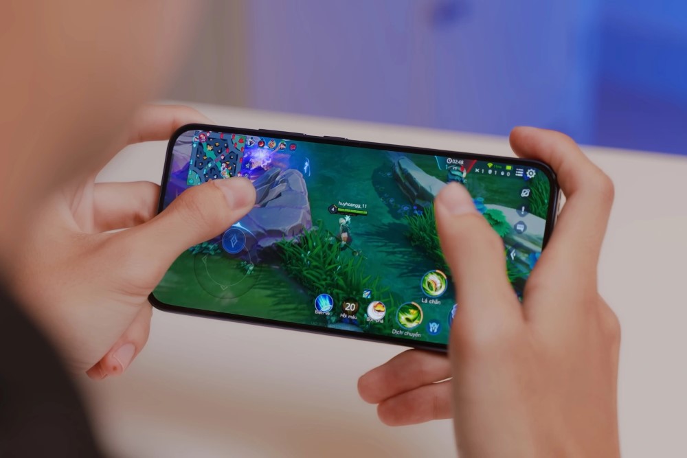 Đánh giá chi tiết OPPO A6 Pro