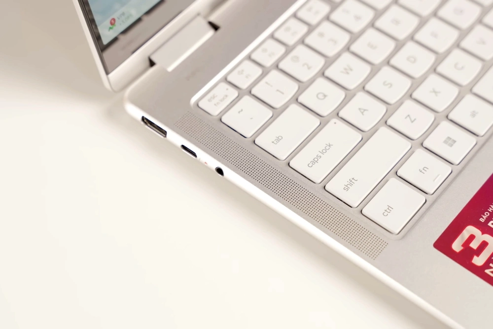 đánh giá Lenovo Yoga 7i 2in1