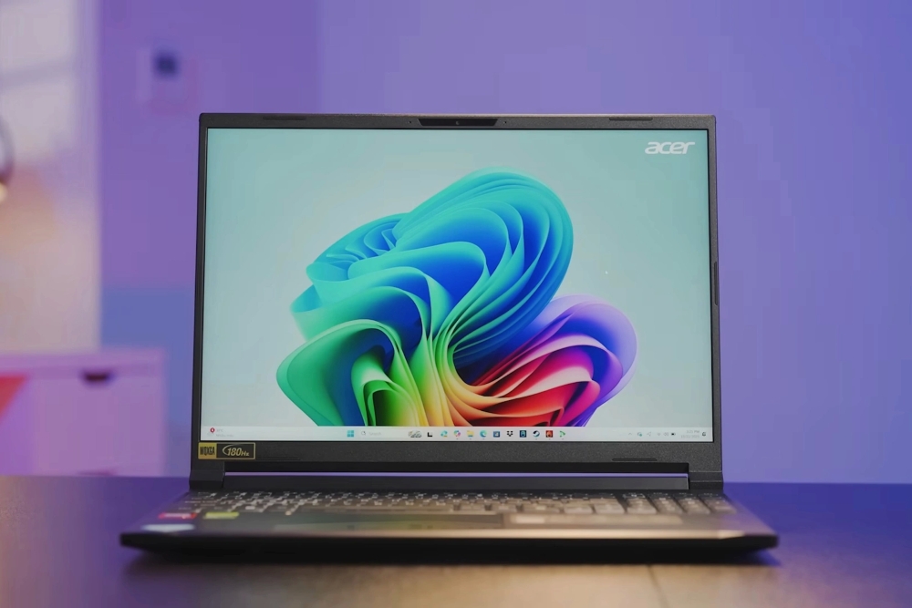 đánh giá acer nitro v16s 2025