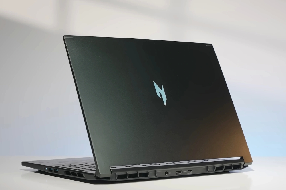 đánh giá acer nitro v16s 2025