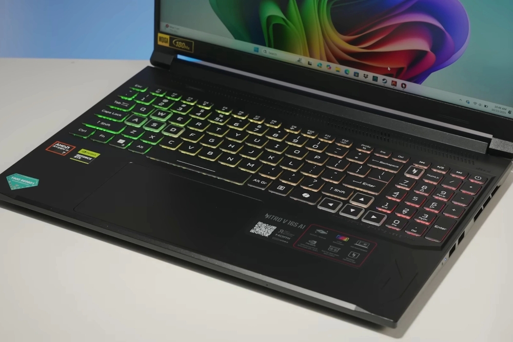 đánh giá acer nitro v16s 2025