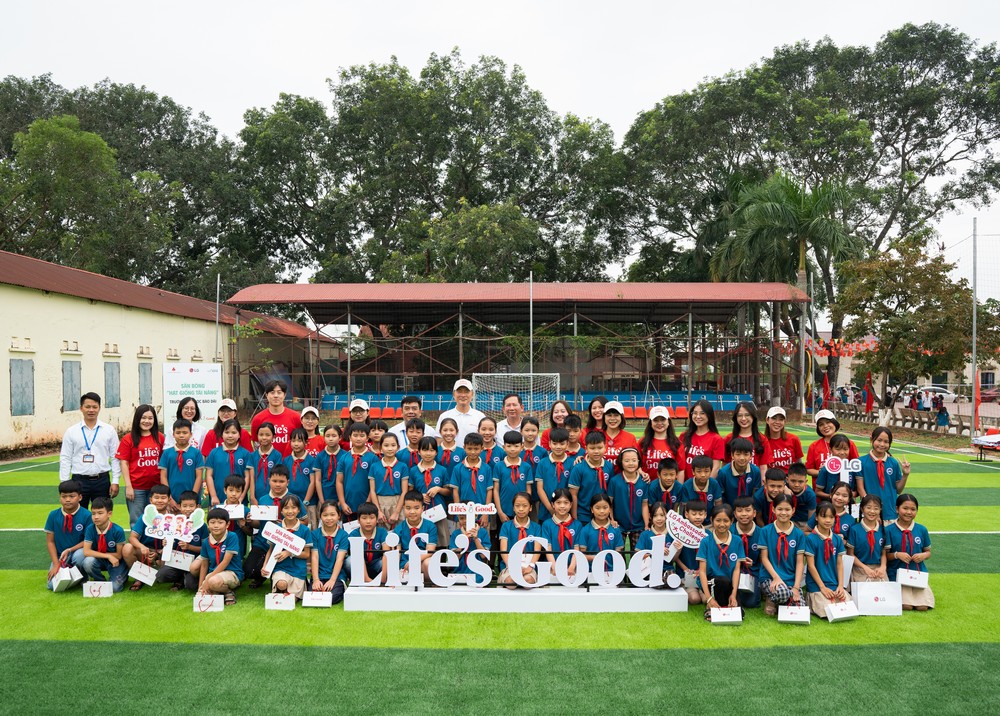 LG khánh thành sân bóng “Hạt giống Tài năng” cho học sinh Bắc Ninh