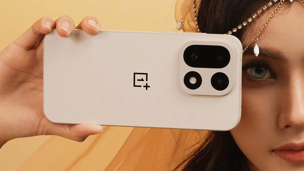 OnePlus 15 ra mắt, tranh ngôi vương Android với Samsung