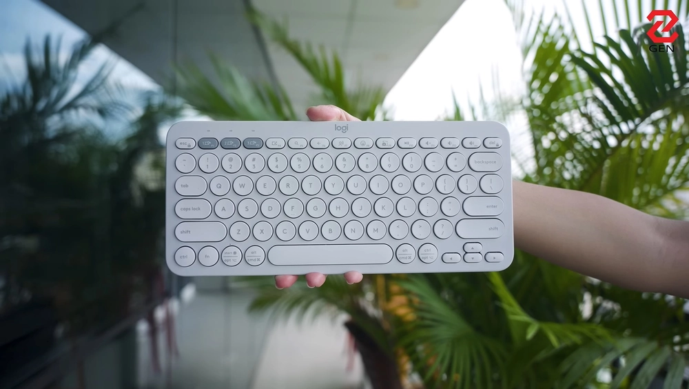 Bàn phím Logitech Pebble Keys 2 K380S: Pin 3 năm?
