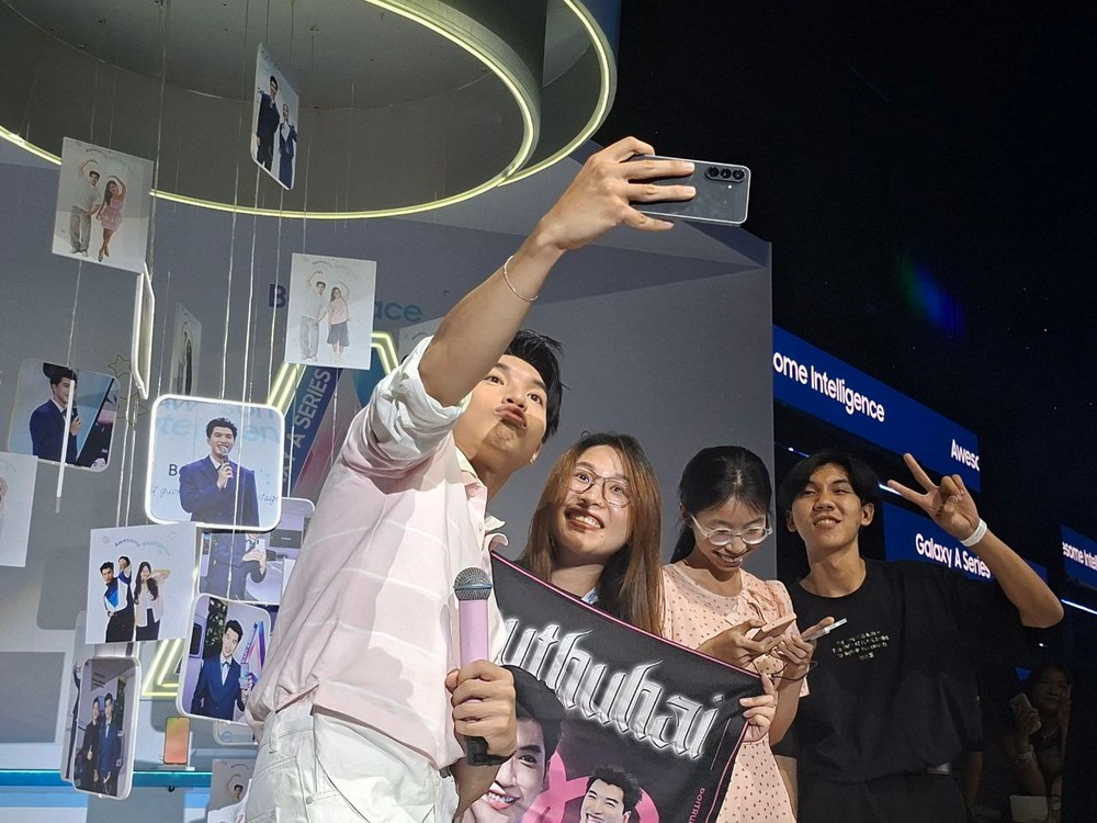 Tự tin ‘chốt deal’ mọi cuộc phỏng vấn với Gemini Live trên Galaxy A56 5G