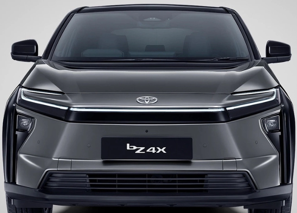 Toyota ra mắt xe điện bZ4X 2026, giá từ 1,2 tỷ đồng