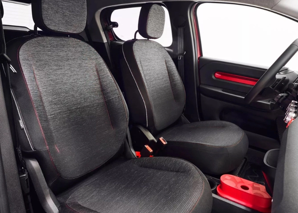 Renault Twingo E-Tech: Xe điện đô thị nhỏ gọn ra mắt