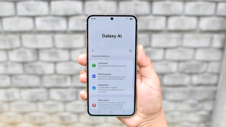 Apple chi 1 tỷ USD mỗi năm để đối đầu Galaxy AI