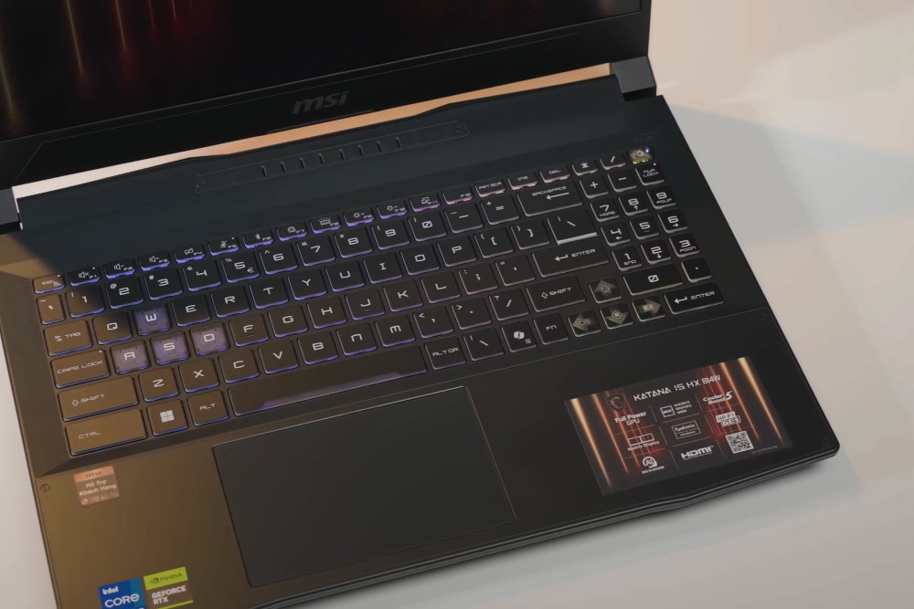 đánh giá MSI Katana 15 HX B14W