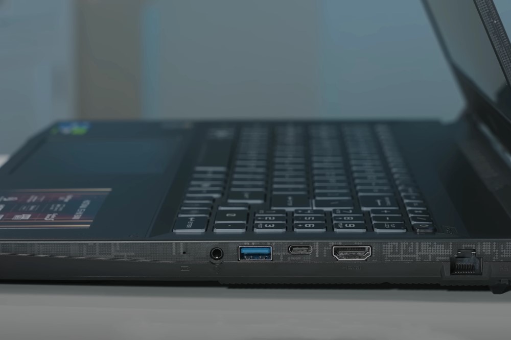 đánh giá MSI Katana 15 HX B14W