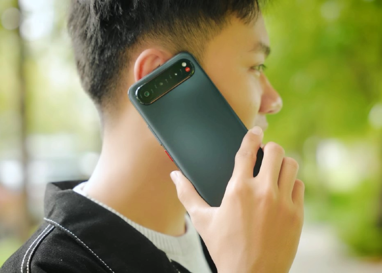 đánh giá Nubia Air