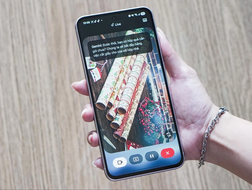 Kiếp nạn thứ 82 mang tên "chọn quà Noel": Để Gemini Live "gánh team" từ A đến Z