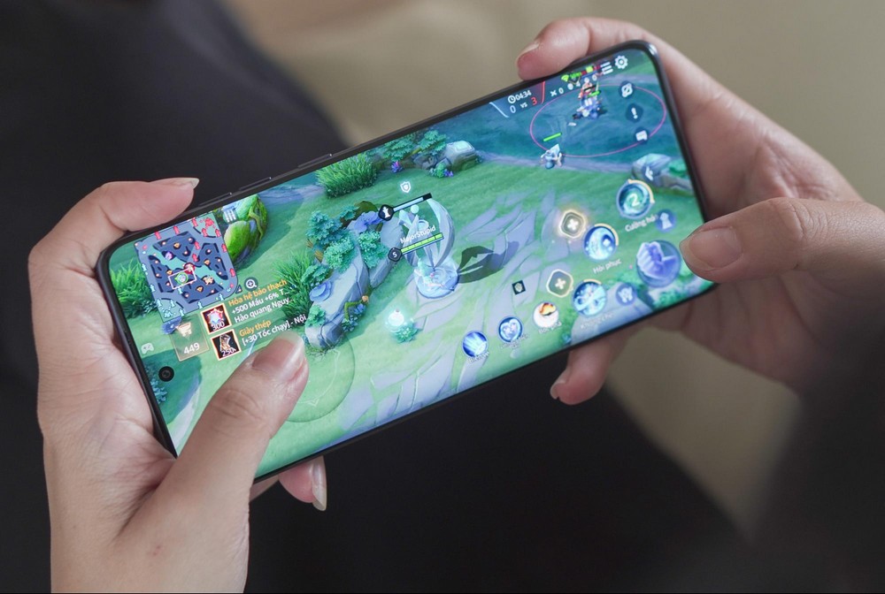 Motorola Edge 60 Fusion: Chiếc máy 8 triệu “ngon vượt tầm” 2025