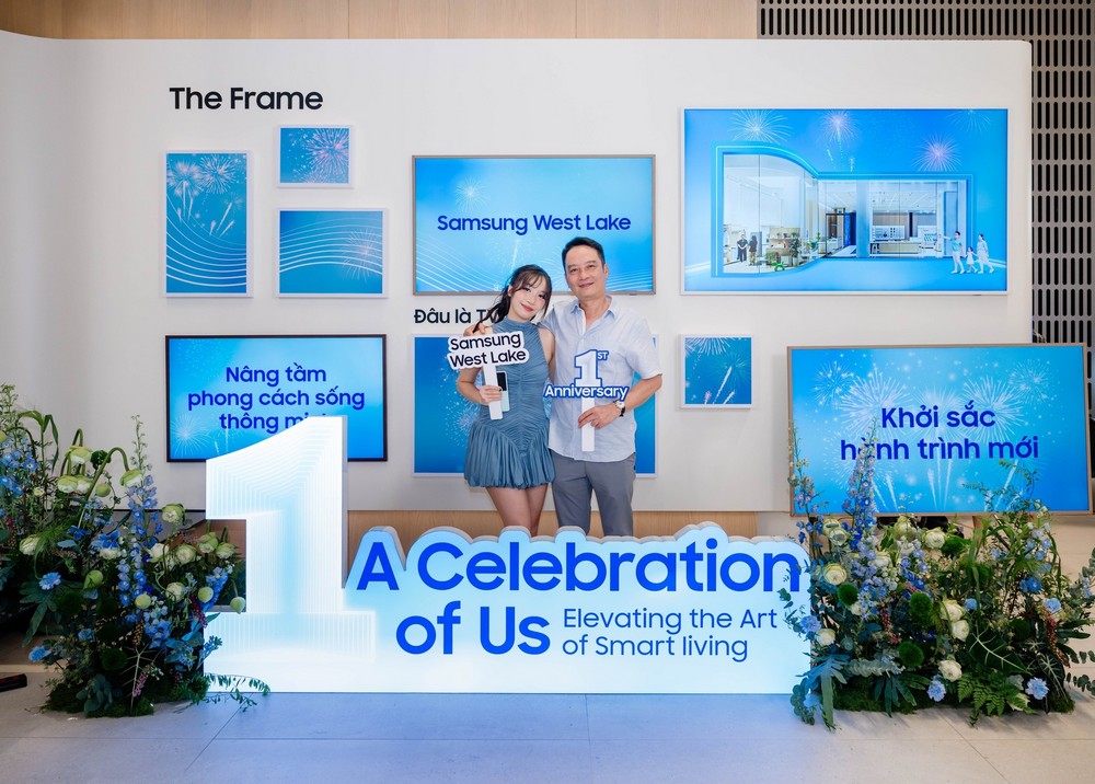 Samsung West Lake tròn 1 tuổi, ưu đãi lớn tháng 11