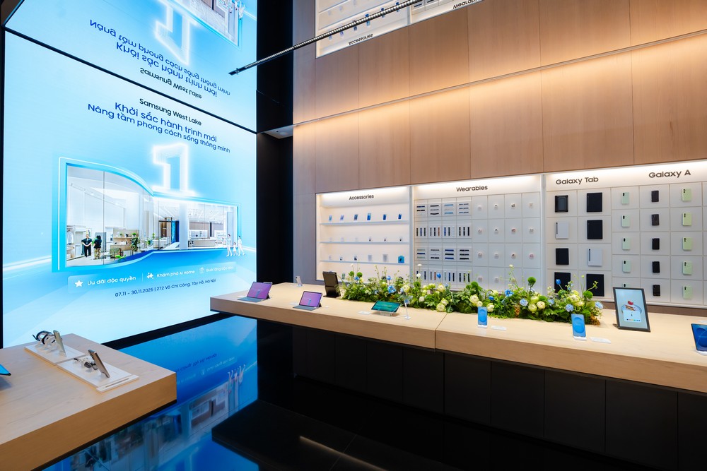 Samsung West Lake tròn 1 tuổi, ưu đãi lớn tháng 11