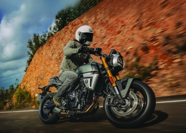 Suzuki trình làng bộ đôi mô tô GSX-8T và GSX-8TT 2025