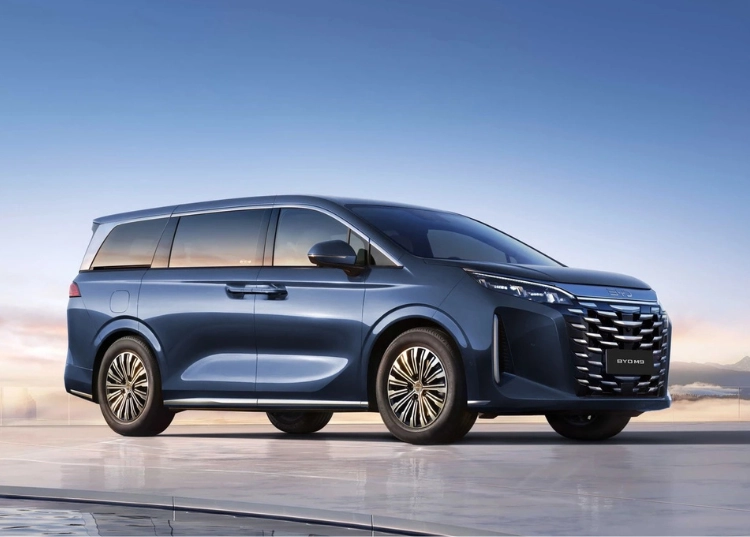 BYD trình làng mẫu MPV 7 chỗ cao cấp M9