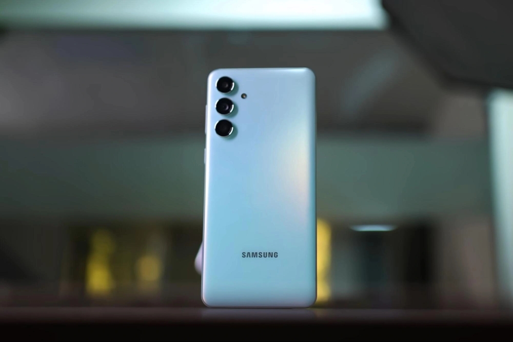 top 5 smartphone tầm trung cho gen z