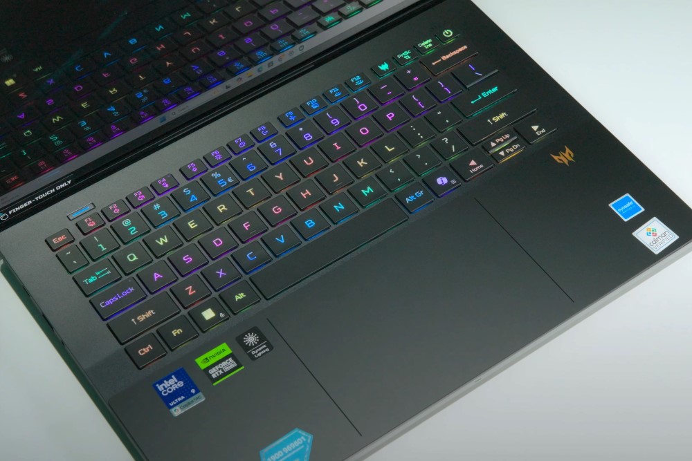 đánh giá Acer Predator Triton 14 AI 2025