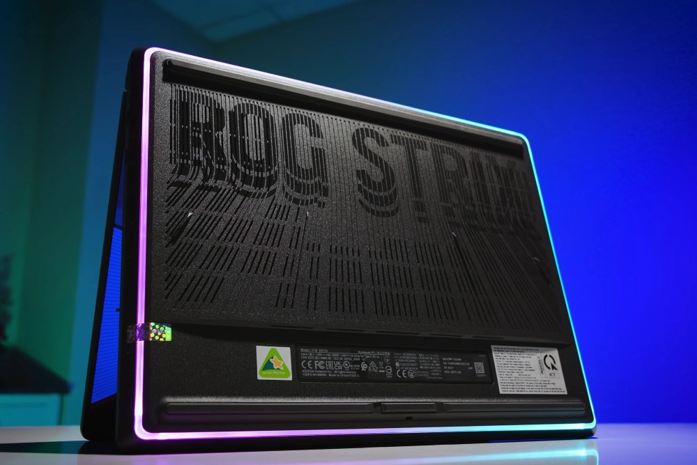 đánh giá ROG Strix G16 2025