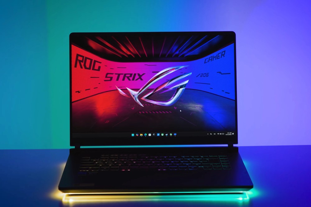 đánh giá ROG Strix G16 2025