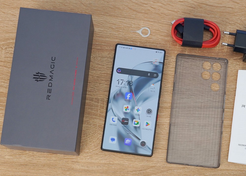 FPT Shop mở đặt trước REDMAGIC 11 Pro với nhiều ưu đãi
