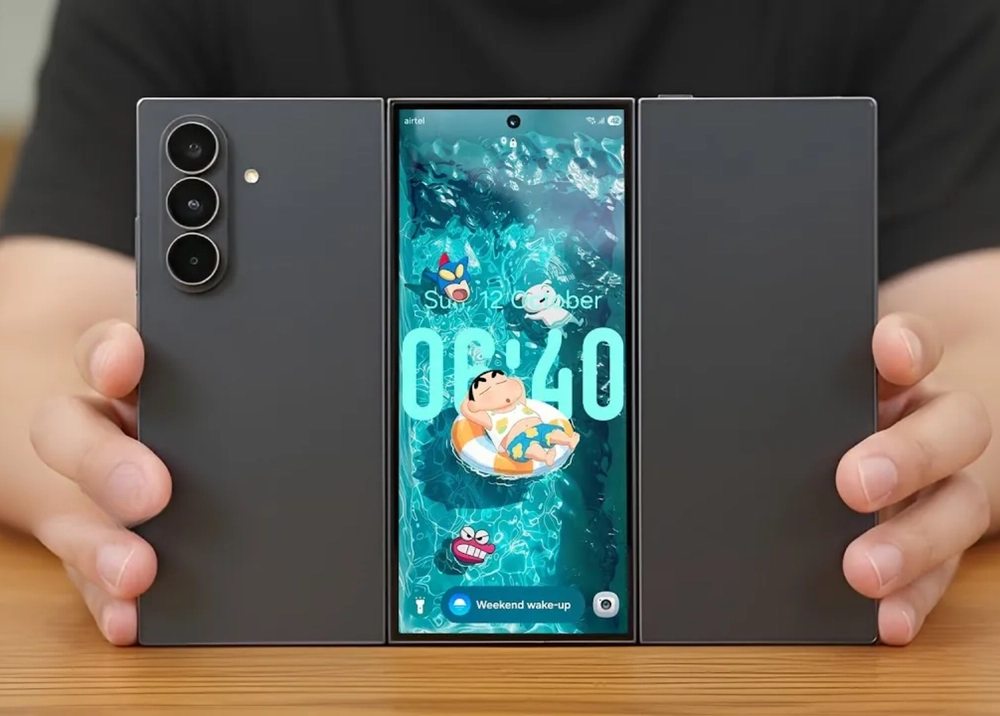 Galaxy Z TriFold hé lộ giá bán hấp dẫn, đối đầu iPhone Fold