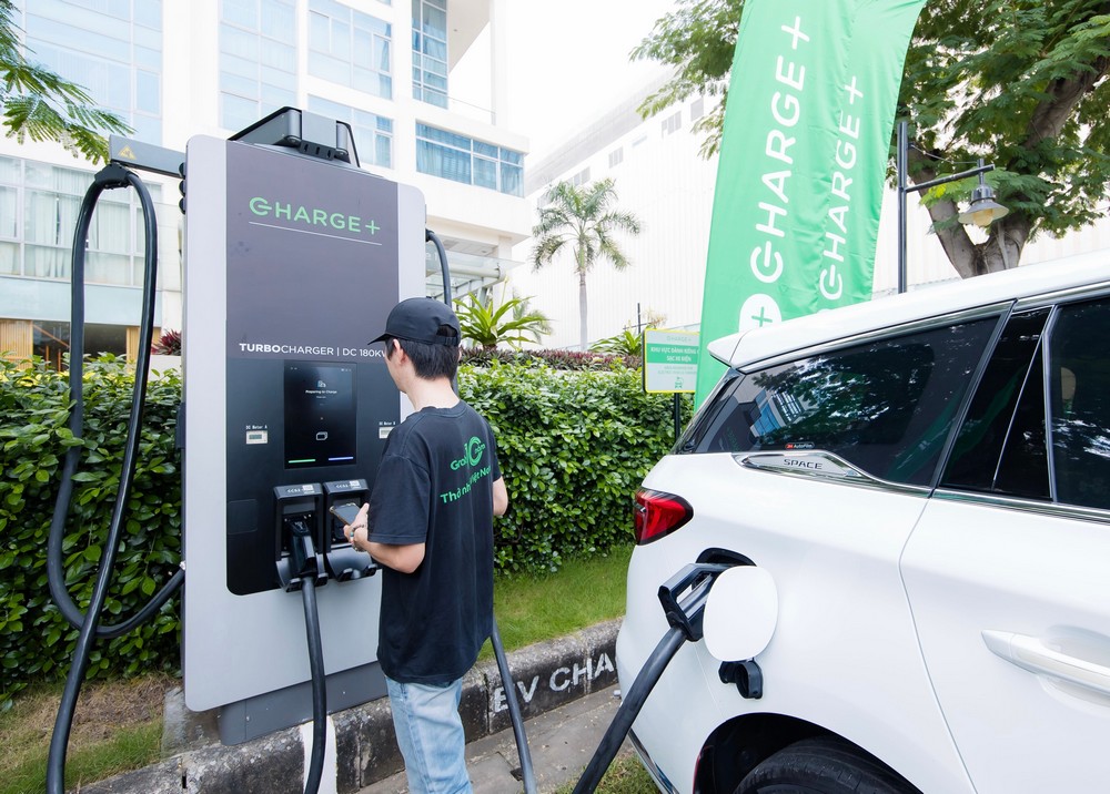 Grab bắt tay Charge+ mở rộng mạng lưới sạc điện