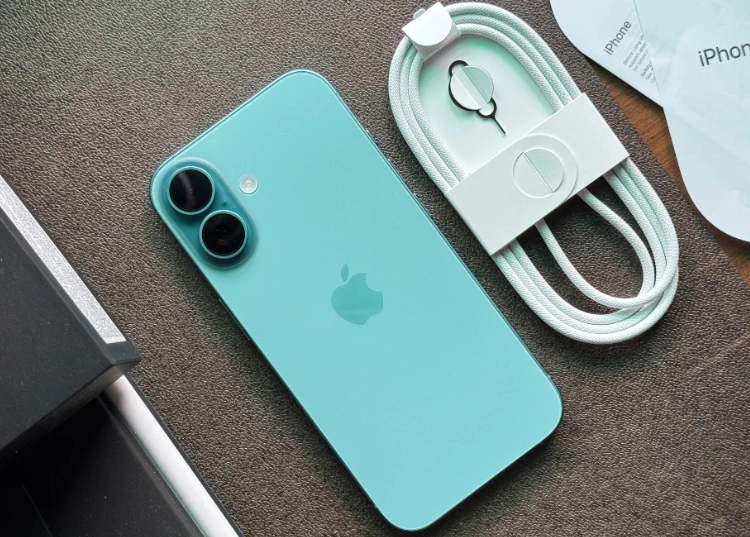 iPhone 16 và Apple thống trị doanh số toàn cầu Quý 3-2025