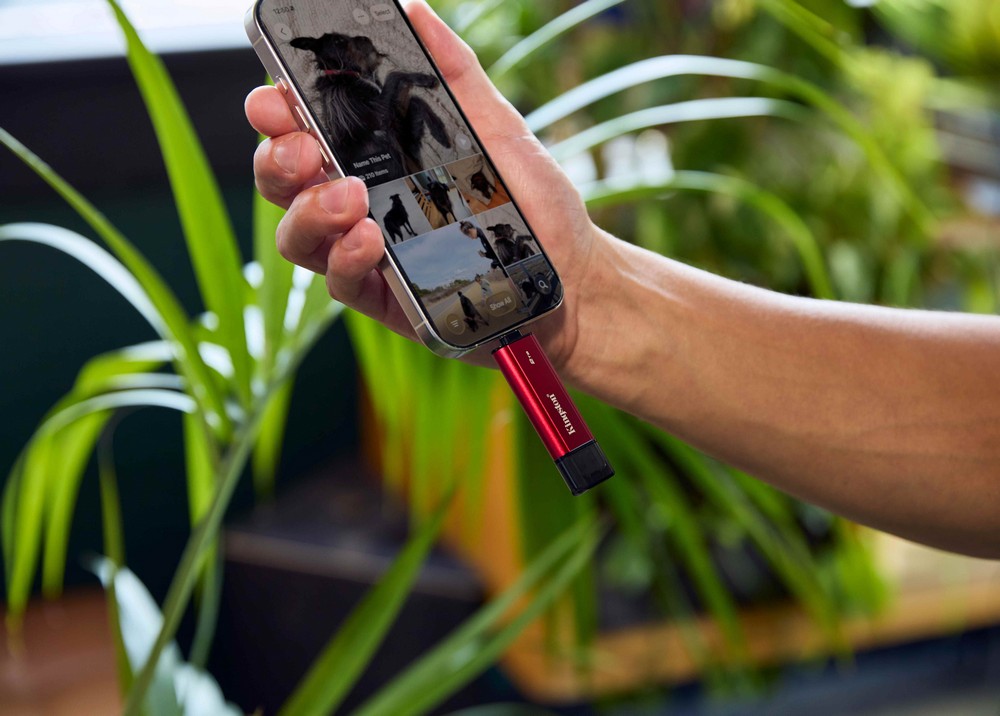 Kingston ra mắt SSD di động không dây cáp