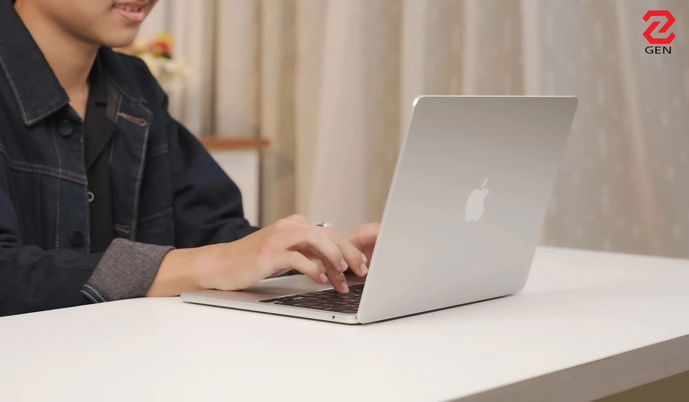 MacBook Air M4: "Chân ái" cho dân văn phòng