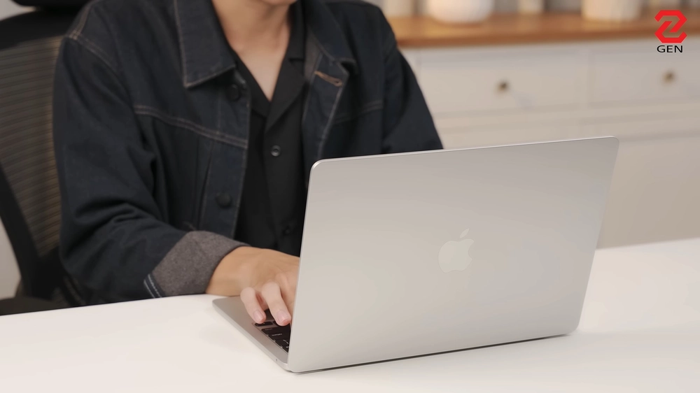 MacBook Air M4: "Chân ái" cho dân văn phòng