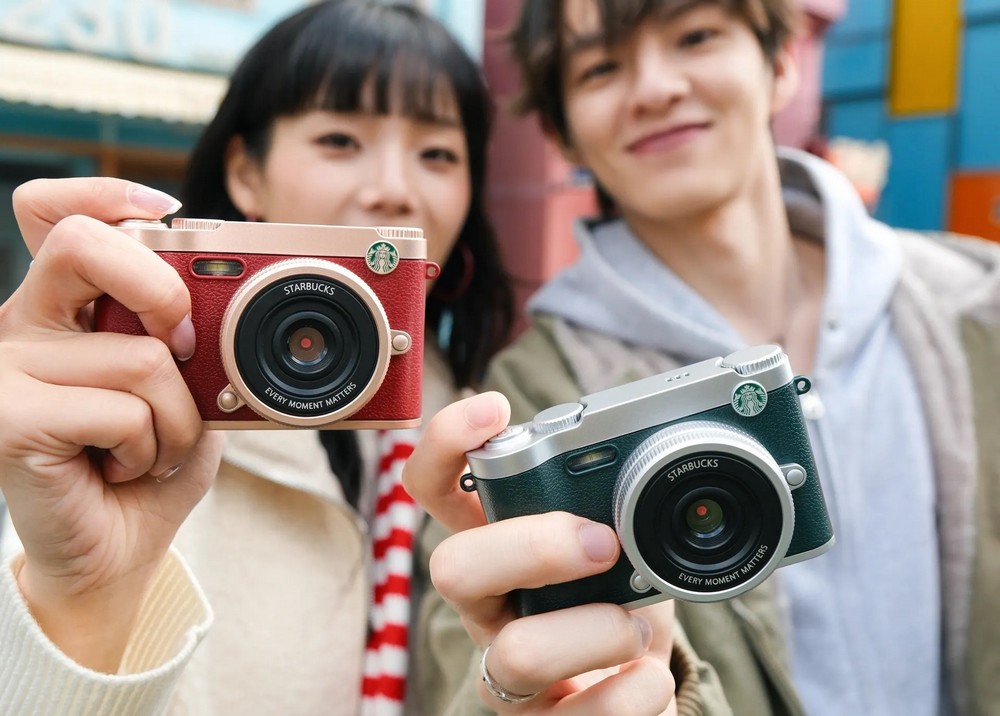 Starbucks ra mắt máy ảnh "chất chơi" mùa Giáng sinh