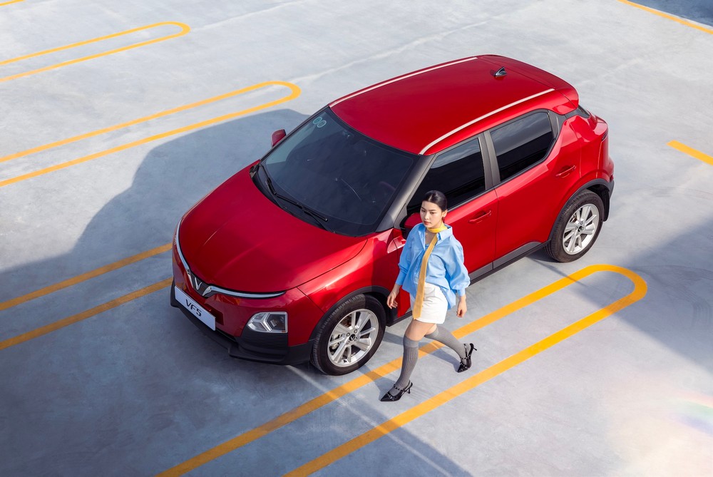 VinFast lập kỷ lục doanh số mới