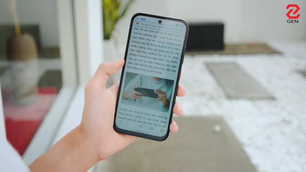 đánh giá nubia V80 Design & V80 Max