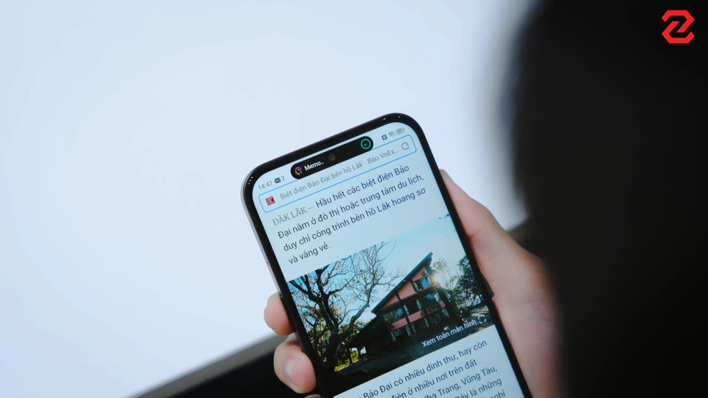 đánh giá nubia V80 Design & V80 Max